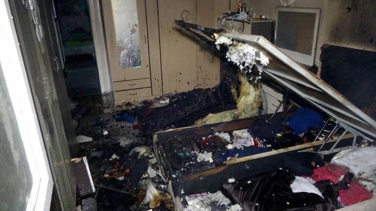 Boşanma davası açan eşine kızıp, oturdukları evi ateşe verdi