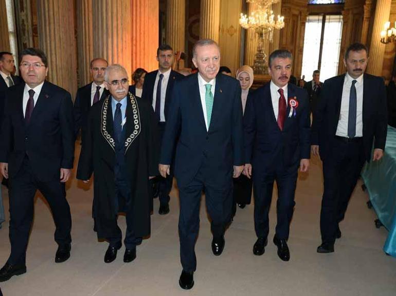 Cumhurbaşkanı Erdoğan, Anayasa Mahkemesi’nin 63’üncü kuruluş yıl dönümü programına katıldı