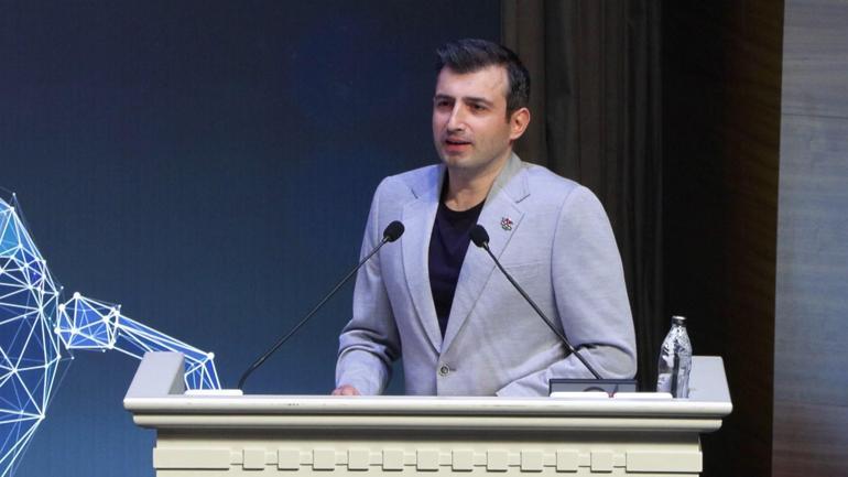 Selçuk Bayraktara Haliç Üniversitesinde fahri doktora ünvanı verildi