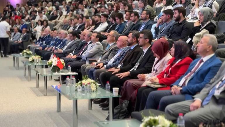 Selçuk Bayraktara Haliç Üniversitesinde fahri doktora ünvanı verildi