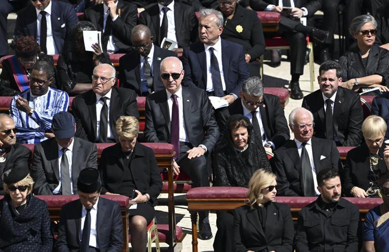 TBMM Başkanı Kurtulmuş, Papa Franciscusun cenaze törenine katıldı