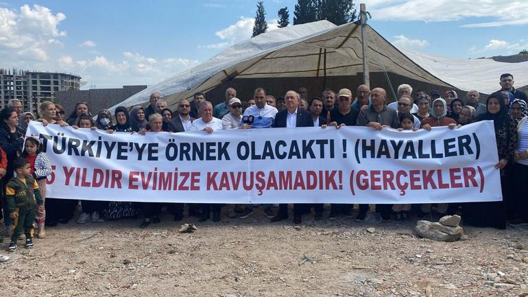 15 yıldır kentsel dönüşüm bekleyen hak sahipleri, arazilerine çadır kurdu