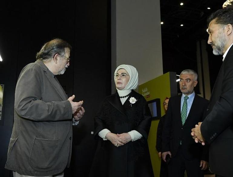 Emine Erdoğan Saklı Kalanlar sergisinin açılışını yaptı