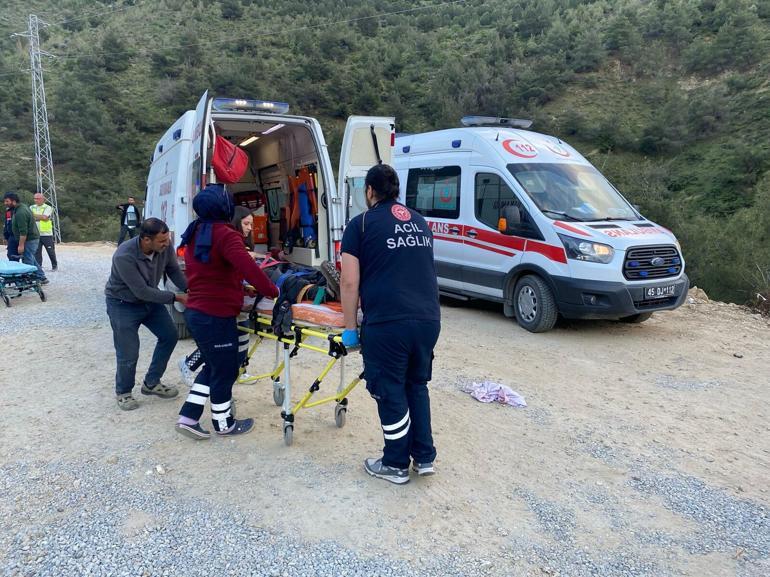 Viyadük inşaatında demir çöktü: 9 yaralı