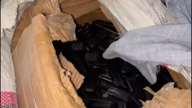 Ataşehirde silah imalathanesine operasyon: 313 tabanca ele geçirildi