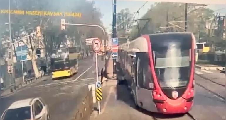 Fatihte tramvayın çarptığı kadın hayatını kaybetti