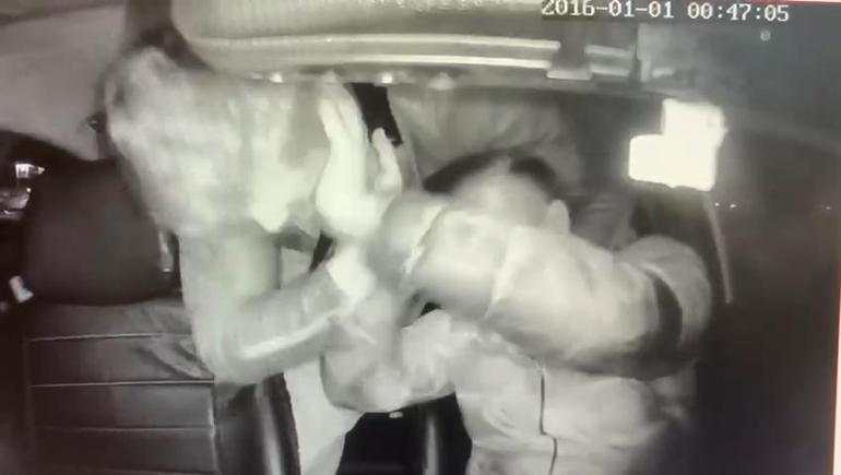 İngiliz boksörün taksi şoförünü darbettiği görüntüler ortaya çıktı