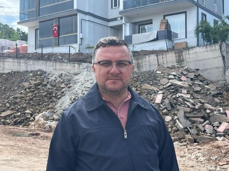 Tahliye edilen binanın önündeki istinat duvarına geçici dolgu