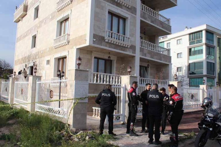 Oğlunu odaya kilitledi, eşini öldürüp intihar etti