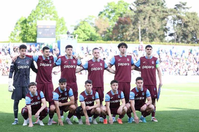 Trabzonspor U19u finalde mağlup eden Barcelona, Gençlik Ligi şampiyonu oldu