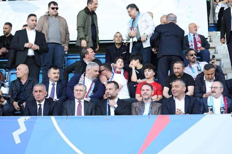 Trabzonspor U19u finalde mağlup eden Barcelona, Gençlik Ligi şampiyonu oldu