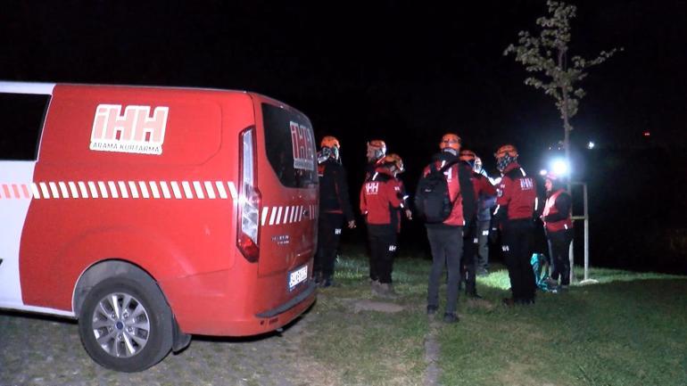 Sultangazide kayıp olan kişi için ormanda arama çalışması başlatıldı