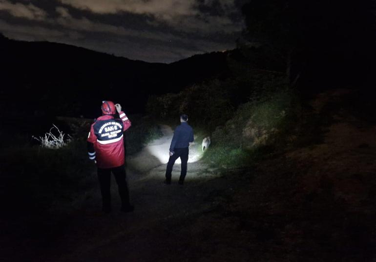 Sultangazide kayıp olan kişi için ormanda arama çalışması başlatıldı