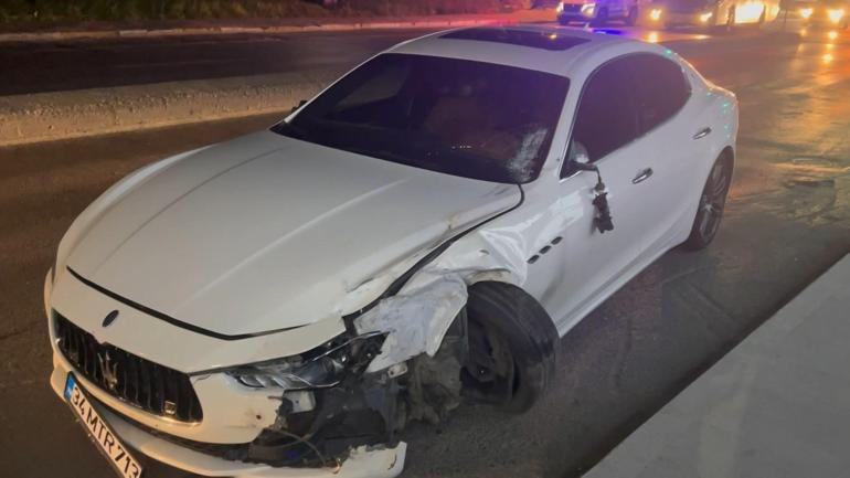 Sarıyerde otomobil ile motosiklet çarpıştı: 2 ağır yaralı