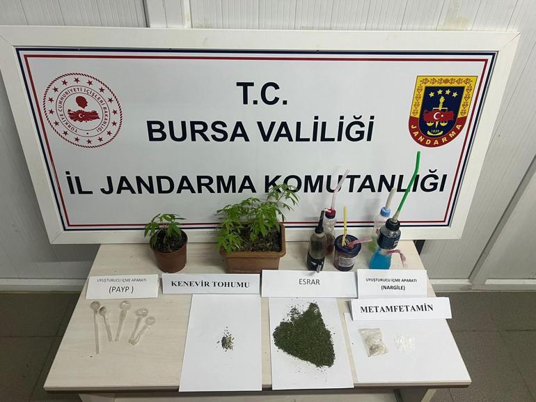 Bursa’da jandarmadan bağ evine uyuşturucu baskını: 8 gözaltı