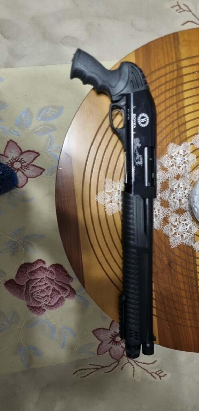 İzmirde FETÖ operasyonu: 31 gözaltı