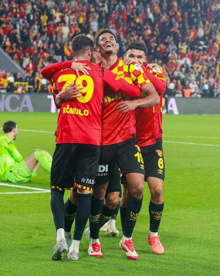 Göztepe hayata döndü