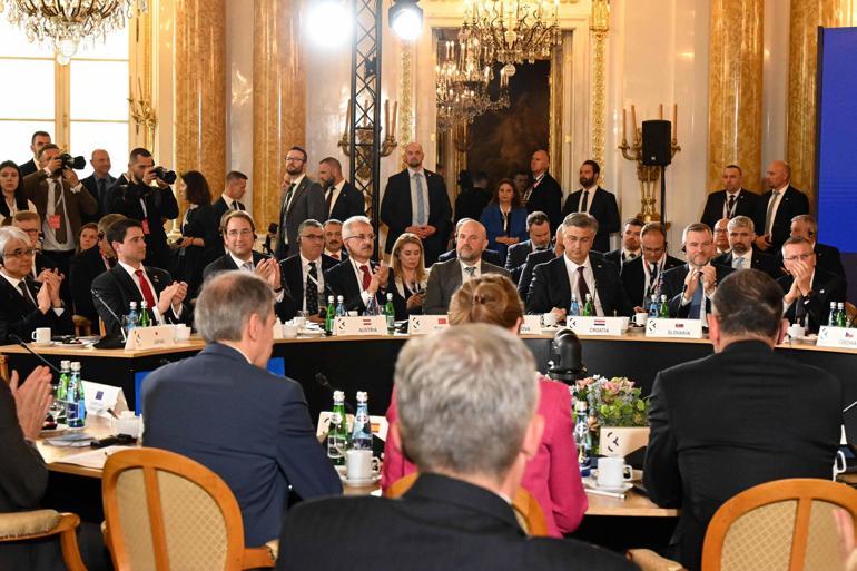 Bakan Uraloğlu, Üç Deniz Girişimi 10’uncu Zirvesinin açılış oturumuna katıldı