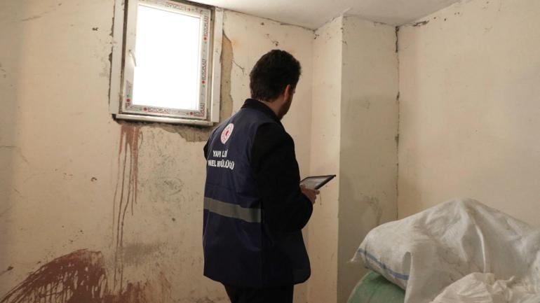 Başakşehirde Çevre, Şehircilik ve İklim Değişikliği Bakanlığı ekiplerinden hasar tespit çalışması