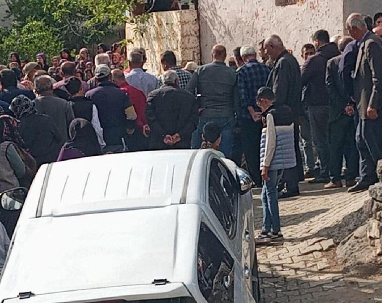 Acı ölüm; otomobiliyle geri manevra yaparken hamile eşinin ölümüne neden oldu