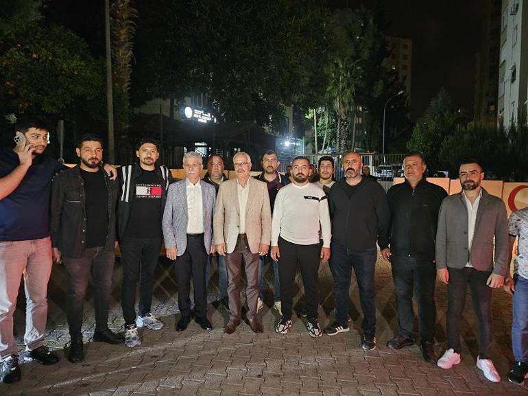 Taksi sürücüsü, uyardığı korsan taksi sürücüsü ve yakınları tarafından darbedildi