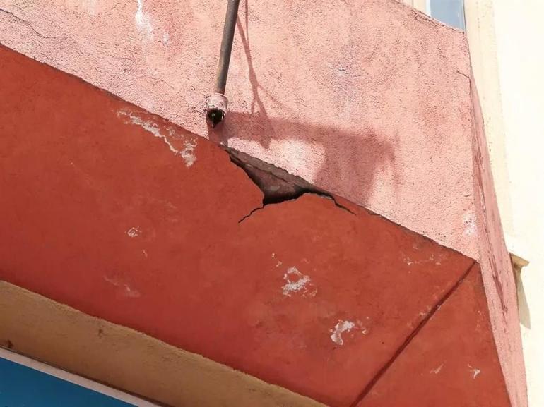 İstanbulda depremin ardından 4 okul tahliye edildi