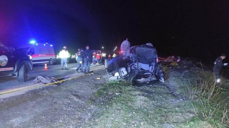 Rize’de hafif ticari araç takla attı: 3 ölü, 2 yaralı
