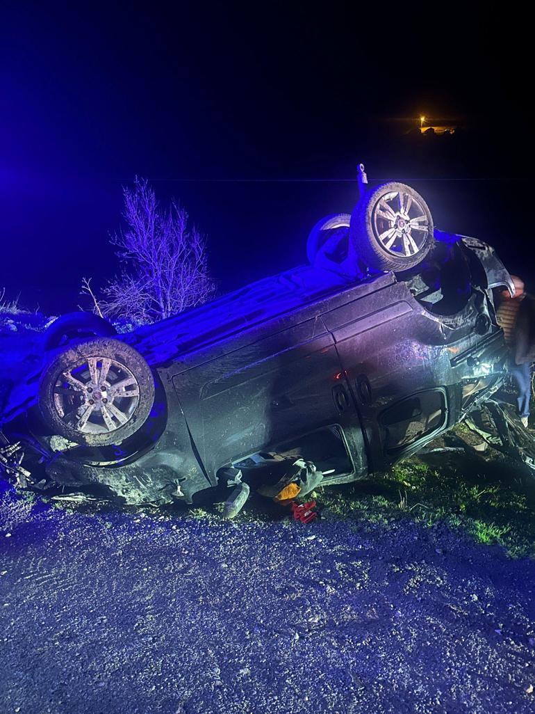 Rize’de hafif ticari araç takla attı: 3 ölü, 2 yaralı