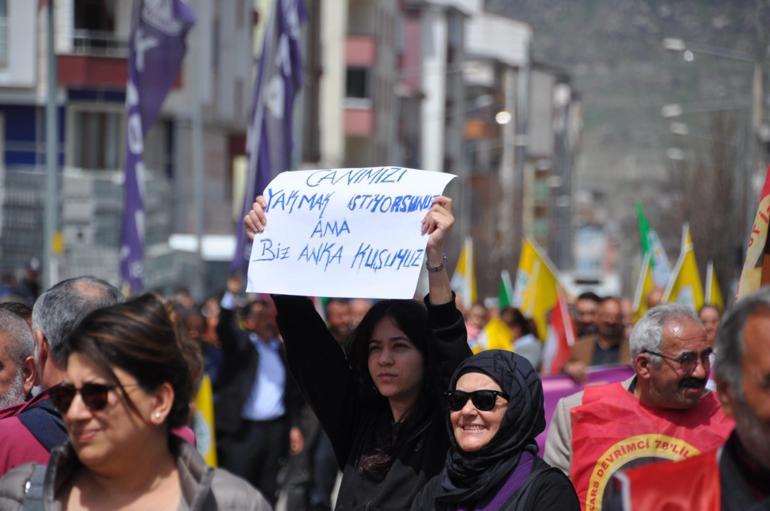 Karsta 1 Mayıs yürüyüşünde kısa süreli gerginlik