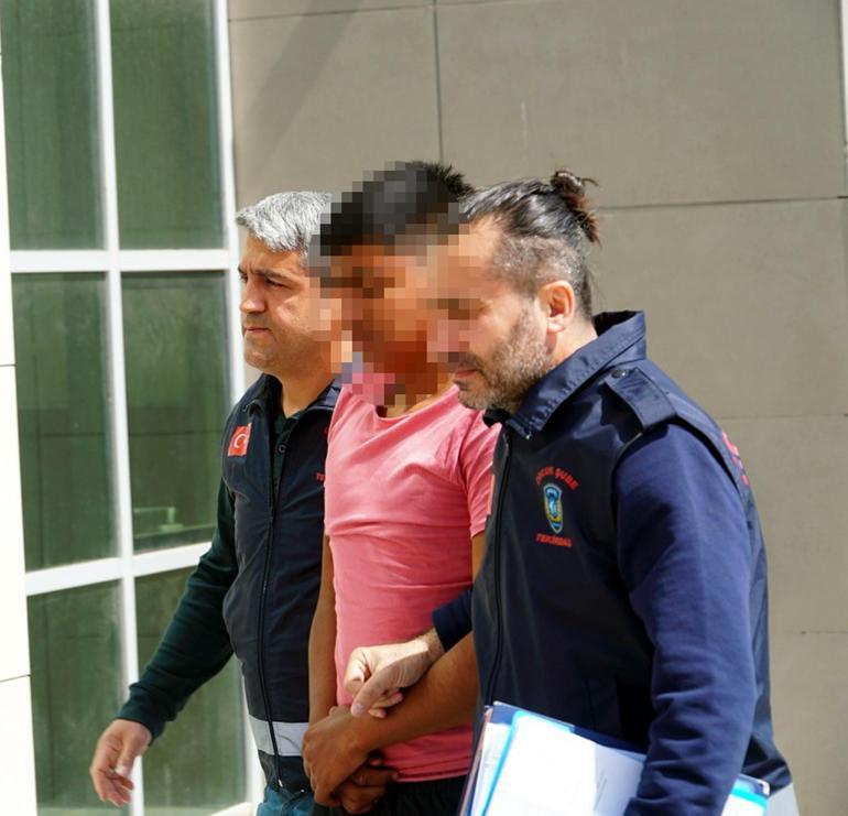 Yardıma çağırdığı komşusu Rabiayı boğazından bıçaklayıp, ziynet eşyalarını aldı