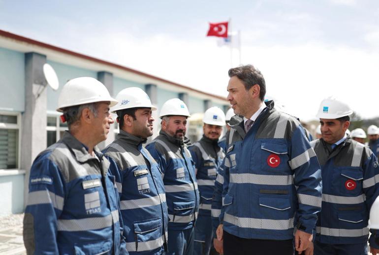 Bakan Bayraktar: Türkiyenin elektrik dağıtım hatlarında hiçbir sorun yok