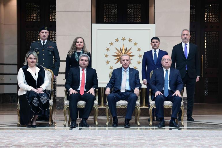 Cumhurbaşkanı Erdoğana büyükelçilerden güven mektubu