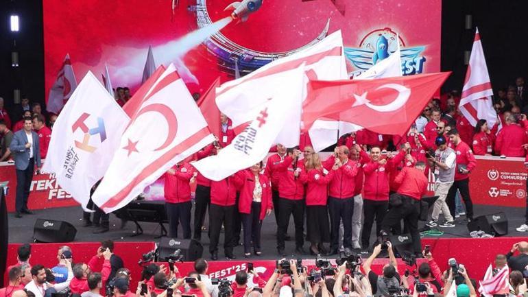 Bakan Kacır: KKTCyi hep birlikte Bilişim Adası yapabiliriz
