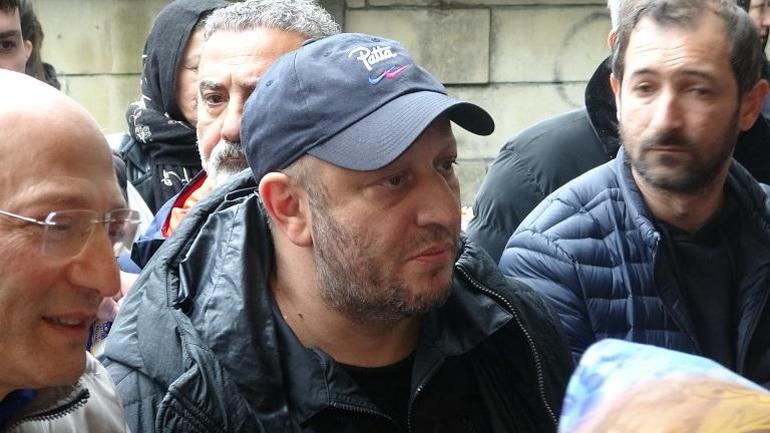 Sanatçı Serkan Keskinin annesi İzmitte toprağa verildi