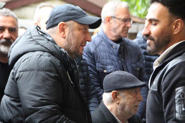 Sanatçı Serkan Keskinin annesi İzmitte toprağa verildi