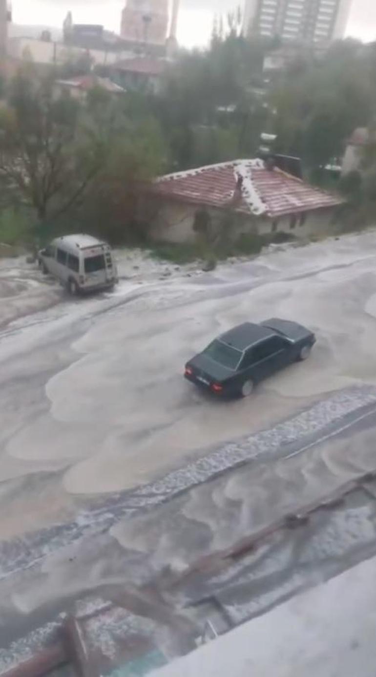 Ankarada sağanak ve dolu etkili oldu
