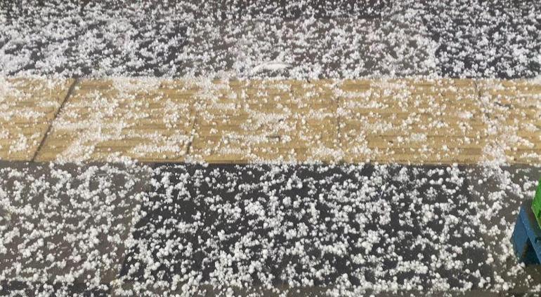 Ankarada sağanak ve dolu etkili oldu