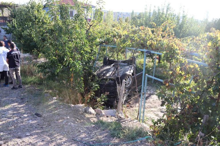 Ters dönen otomobilinde ölü bulunan Sametin babası: Oğlum cinayete kurban gitti