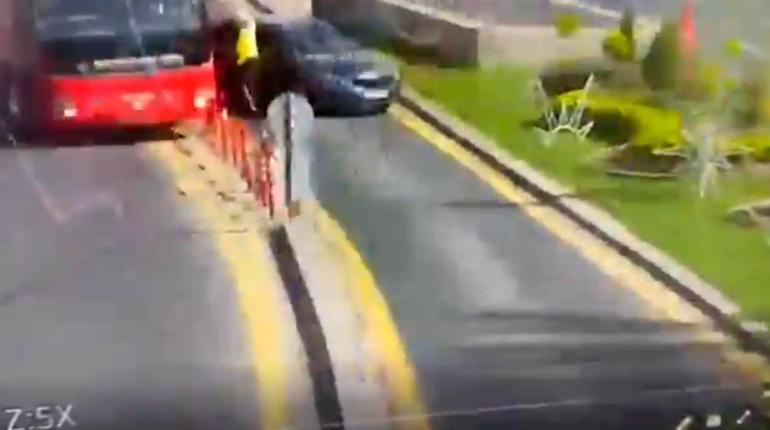 Bakan Yerlikaya: Polisimize araçla saldırmak kamu düzenine tehdittir