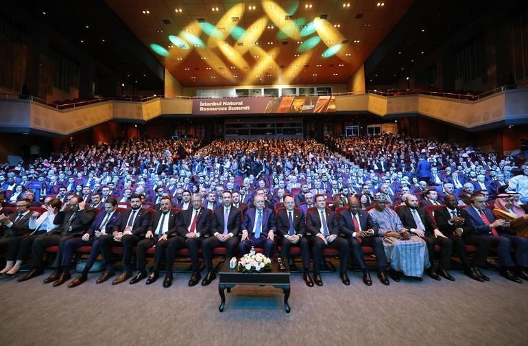 Cumhurbaşkanı Erdoğan: Türkiyeyi doğal gaz ve petrol arama alanında küresel aktör haline getireceğiz