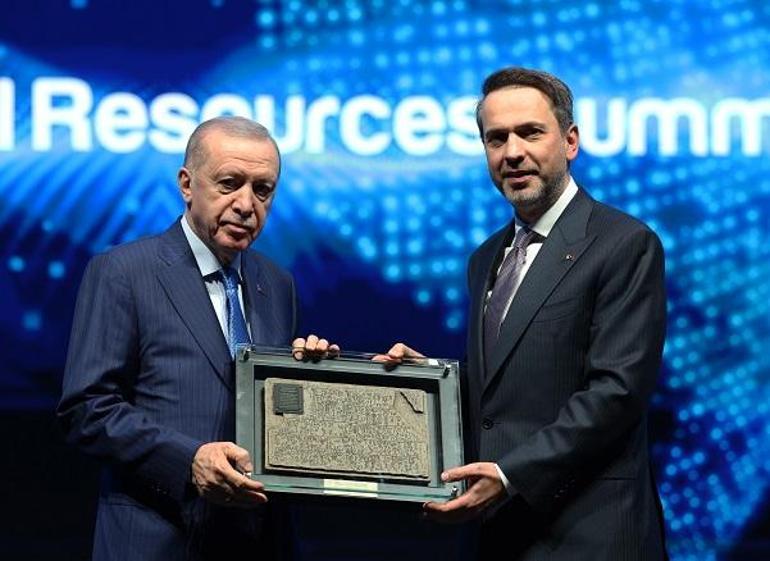 Cumhurbaşkanı Erdoğan: Türkiyeyi doğal gaz ve petrol arama alanında küresel aktör haline getireceğiz