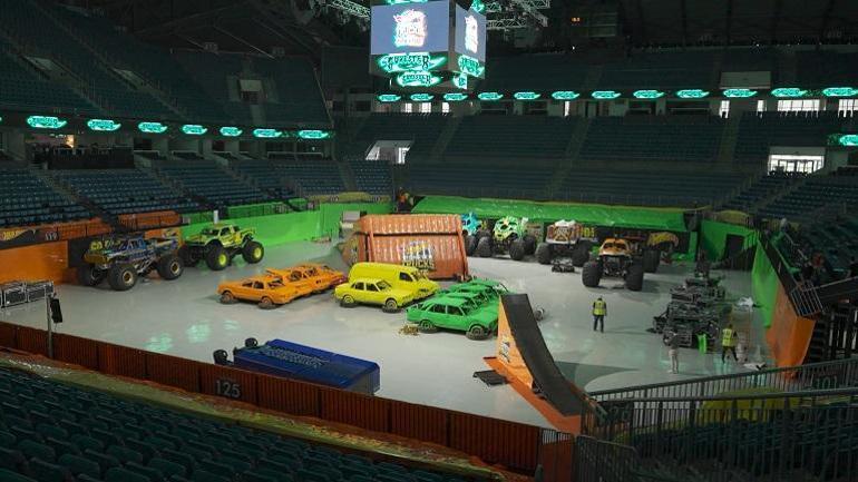 Hot Wheelsın dev tekerli canavar kamyonları İstanbulda