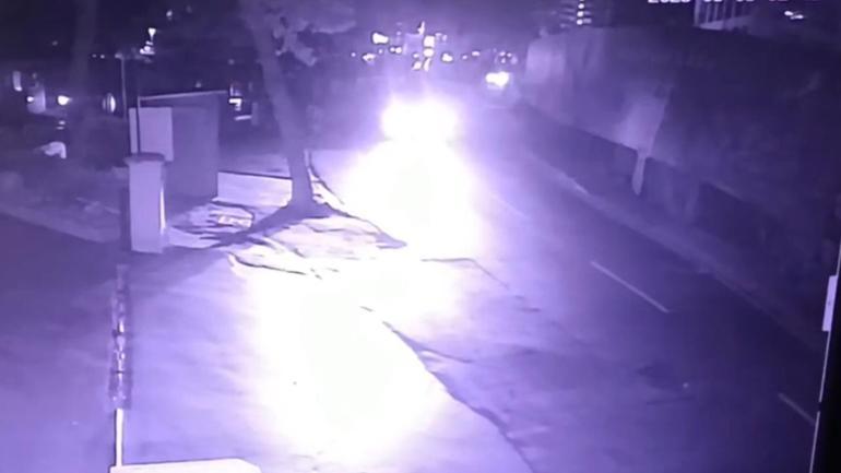 Sarıyerde yol çöktü