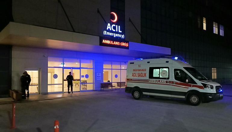 Kadın müzisyeni 7 bıçak darbesiyle yaraladı