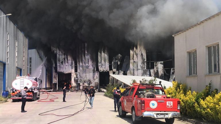 Tekirdağda fabrika yangını; alevler parfüm tesisine sıçradı