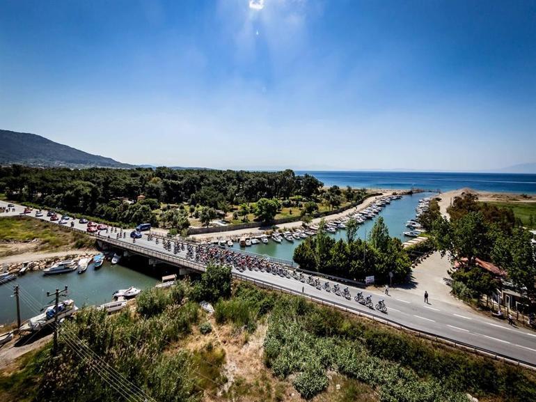 TURun Selçuk-Çeşme etabını Elia Viviani kazandı