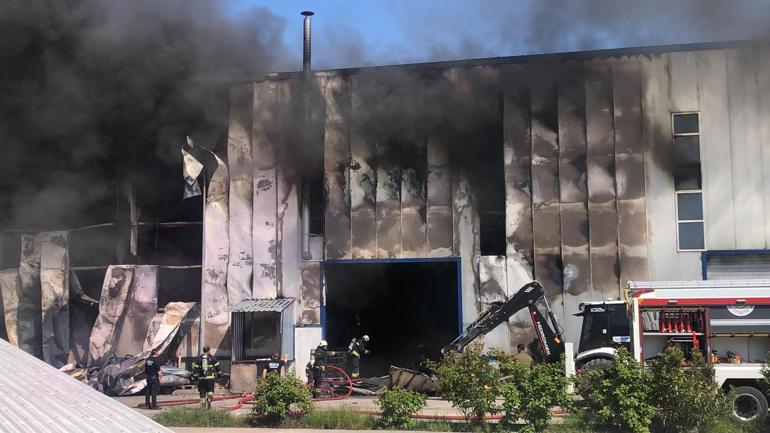Tekirdağda fabrika yangını; alevler parfüm tesisine sıçradı