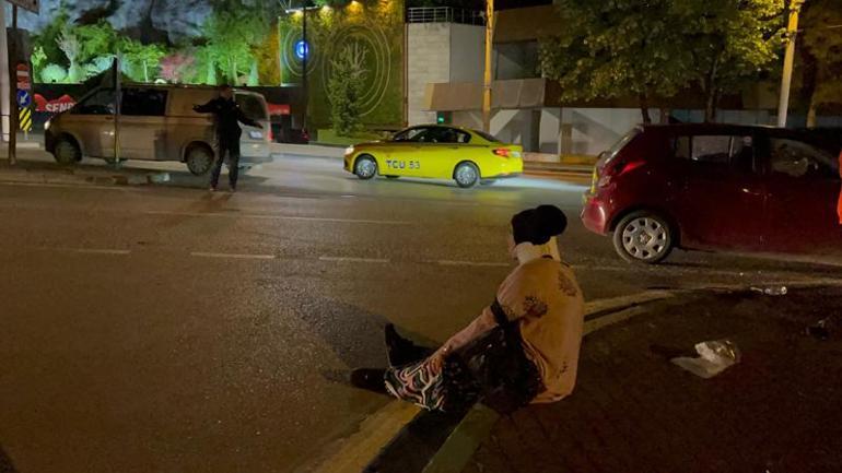 Bursada sürücüsünün kırmızı ışık ihlali yaptığı otomobil, taksiye çarptı: 7 yaralı