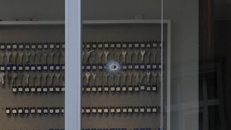 Çekmeköyde aynı bina 2nci kez kurşunlandı