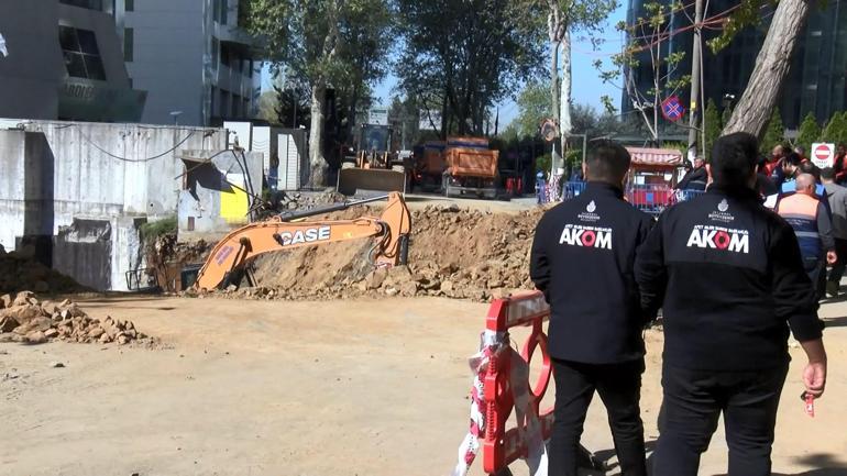 Sarıyerde çöken yolun dolgu ve onarım çalışmaları devam ediyor